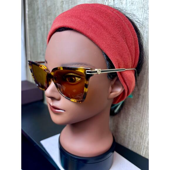 Stunning Salvatore Ferragamo Butterfly Sunglasses SF2036S main image 6